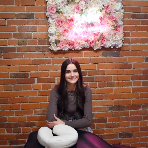 Facetune_06-02-2026-12-11-52